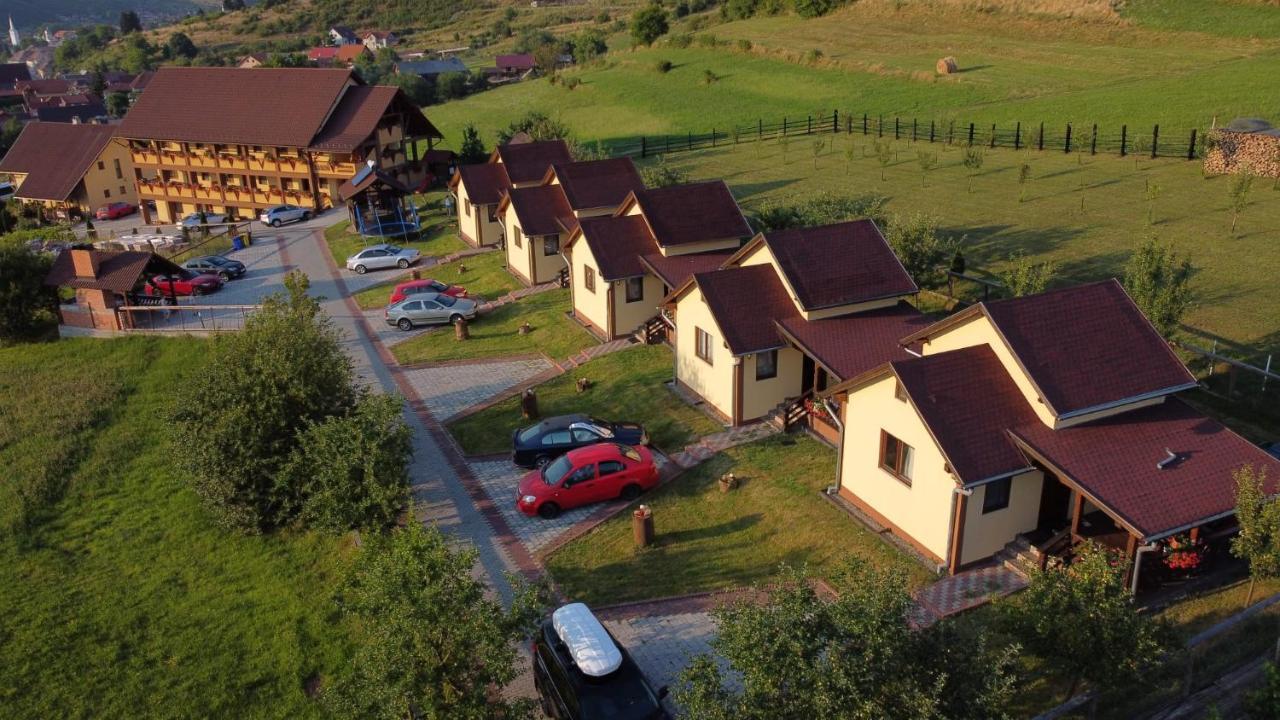 Mano Kulcsoshazak Villa Praid Bagian luar foto
